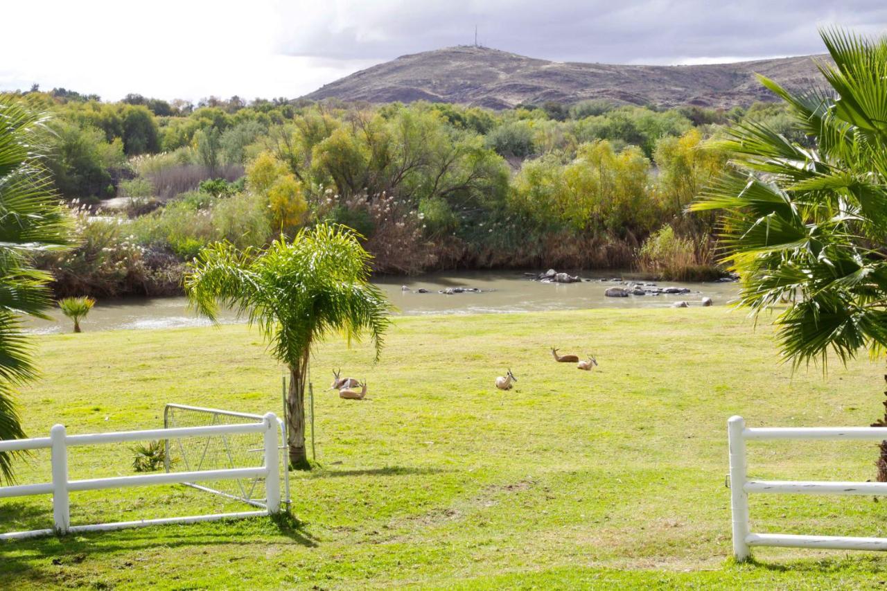 Ikaia River Lodge Keimoes Екстериор снимка