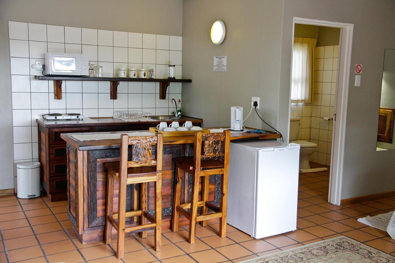 Ikaia River Lodge Keimoes Екстериор снимка