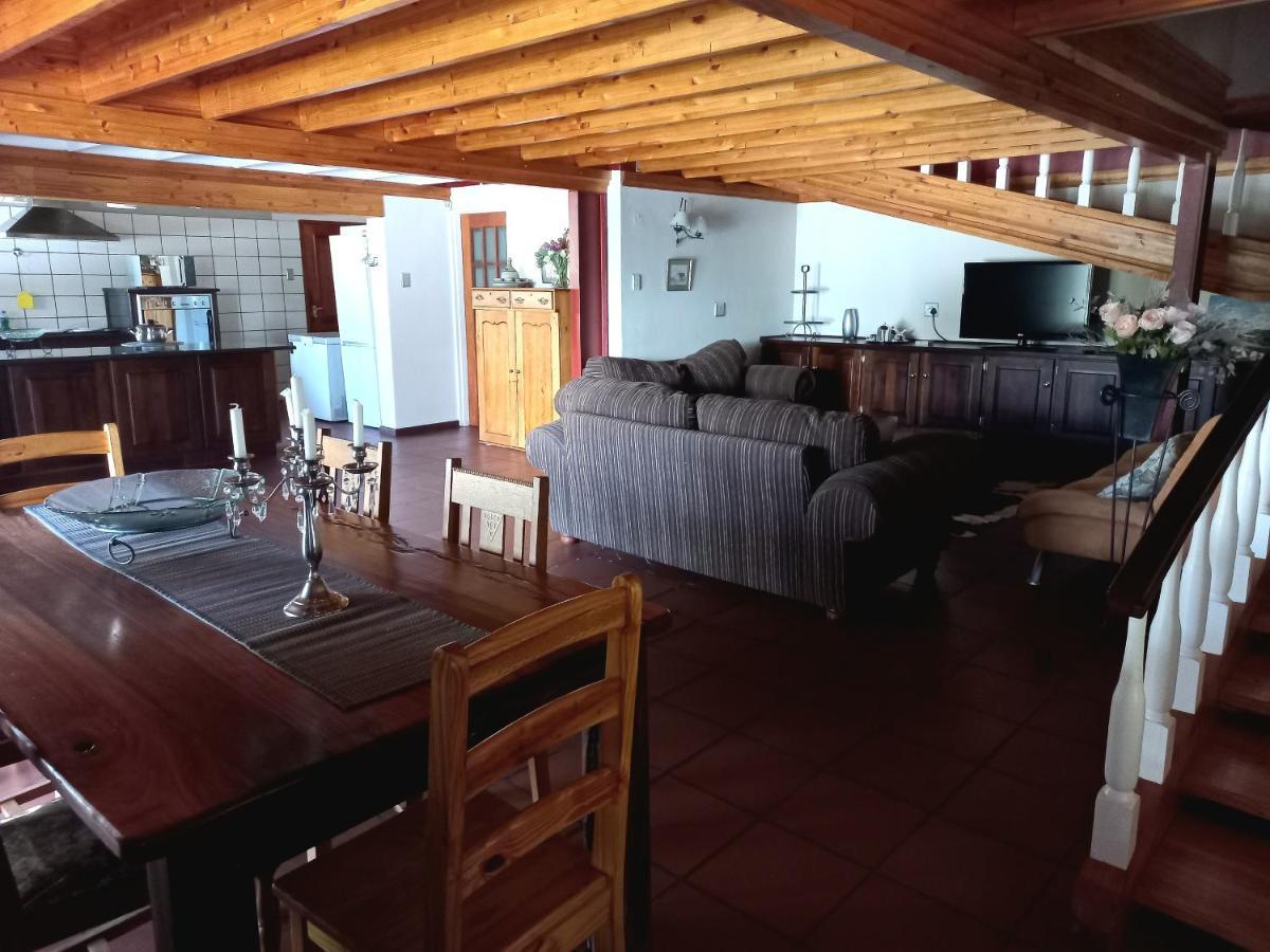 Ikaia River Lodge Keimoes Екстериор снимка